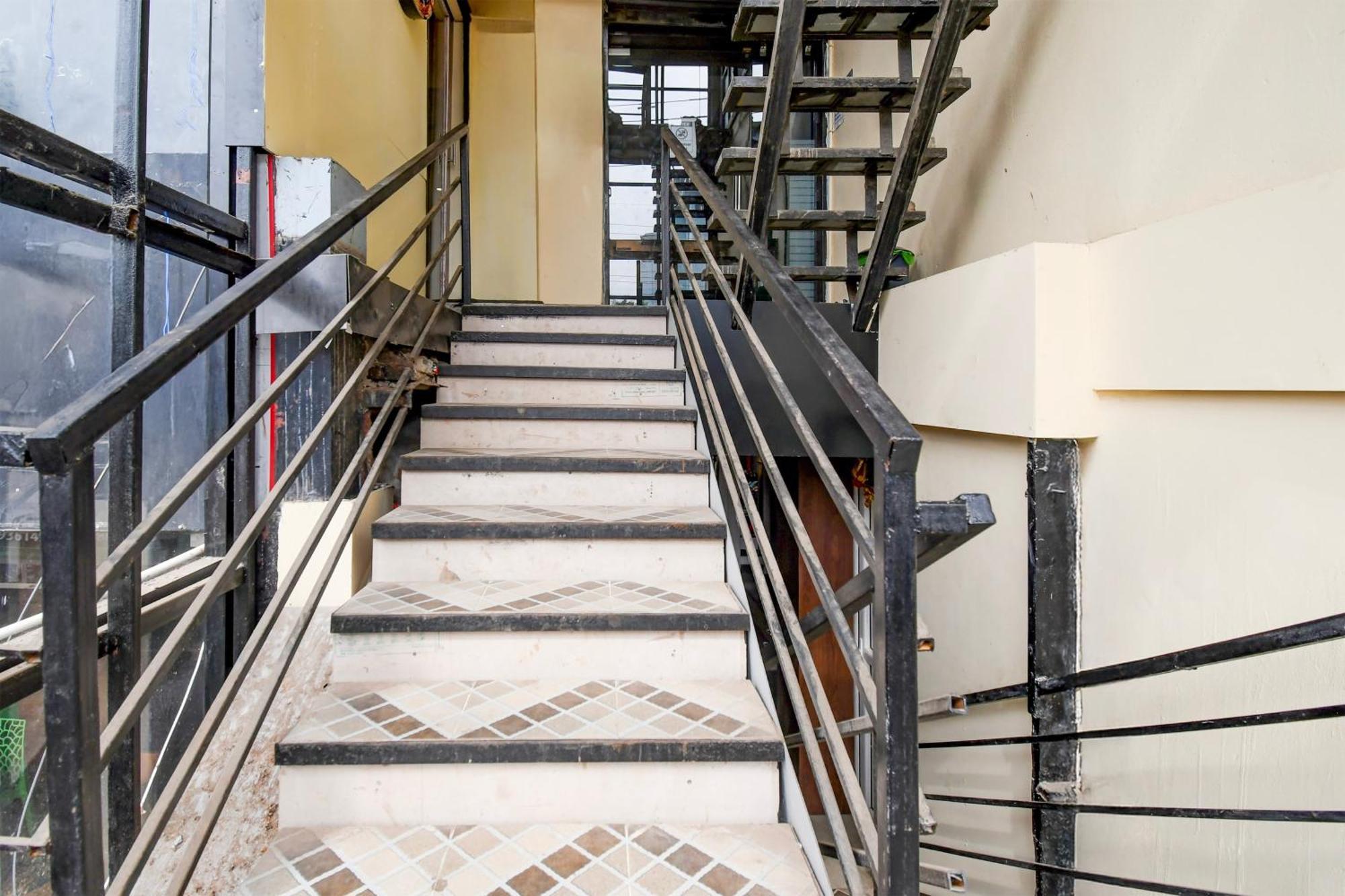 Super Hotel O Pra Guest House Bhubaneswar Bagian luar foto