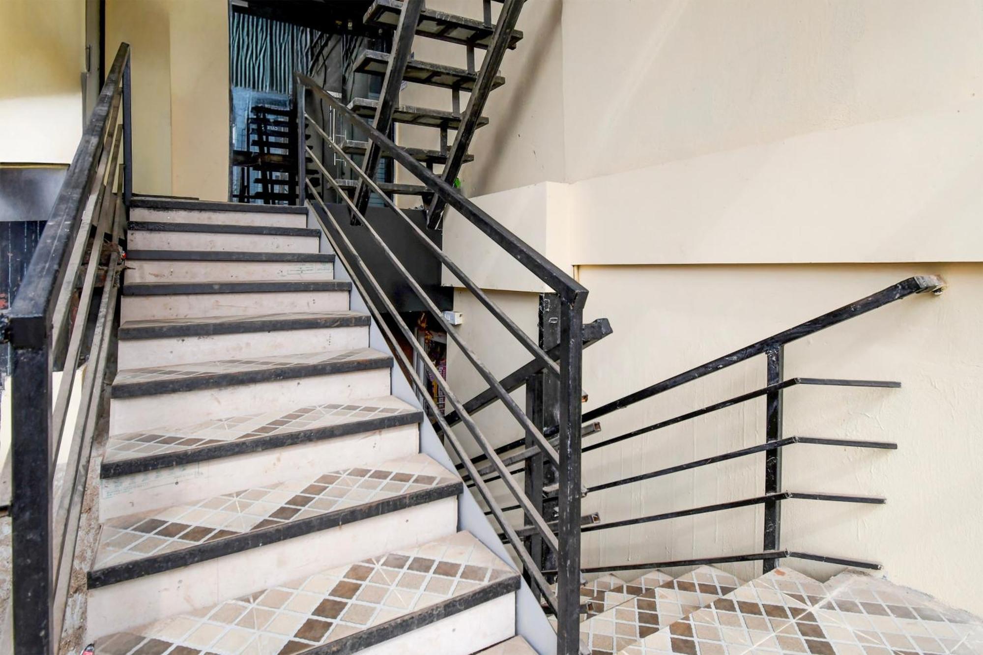 Super Hotel O Pra Guest House Bhubaneswar Bagian luar foto